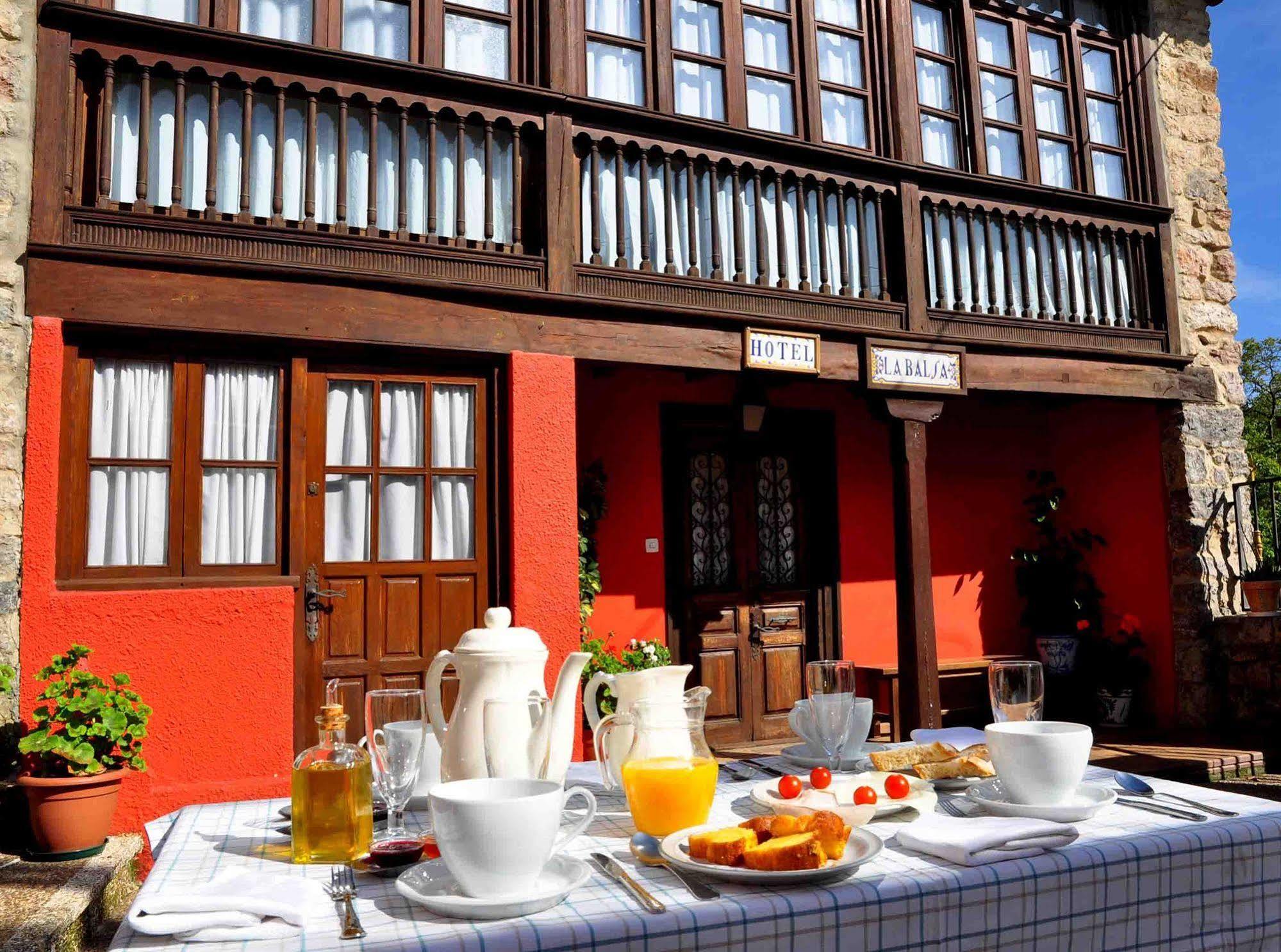 Hotel La Balsa Soto De Cangas Exterior photo